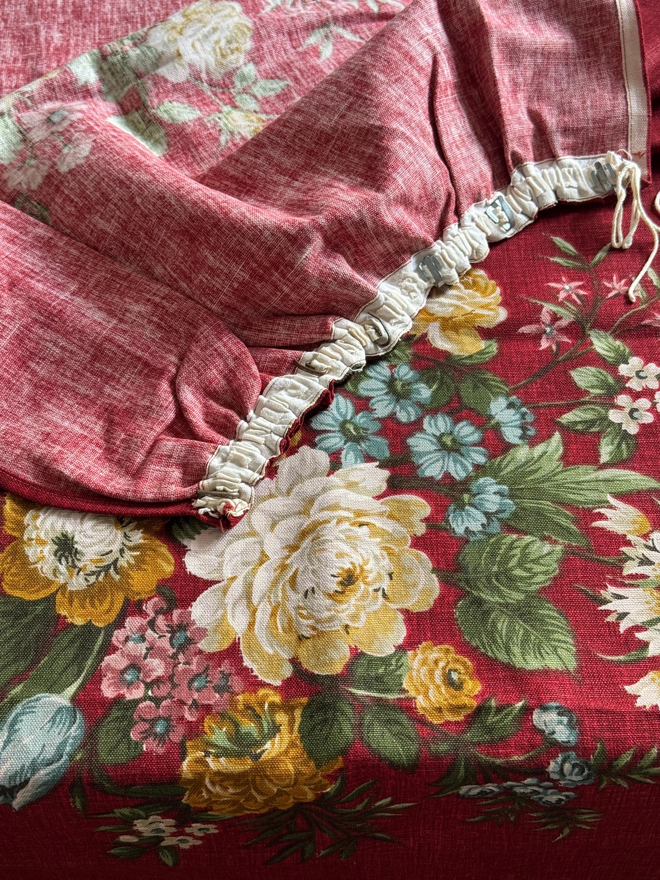 コットンカーテン2枚組。室内装飾用生地。パネル。テキスタイル。修復