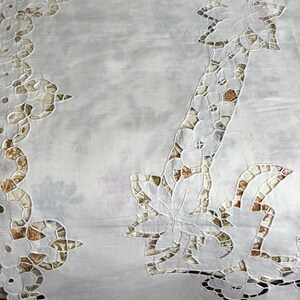 Cotton sheet reclaimed from an old bedsheet. Hand-embroidered. For new creations. Shabby Chic. 106 cm x 240 cm