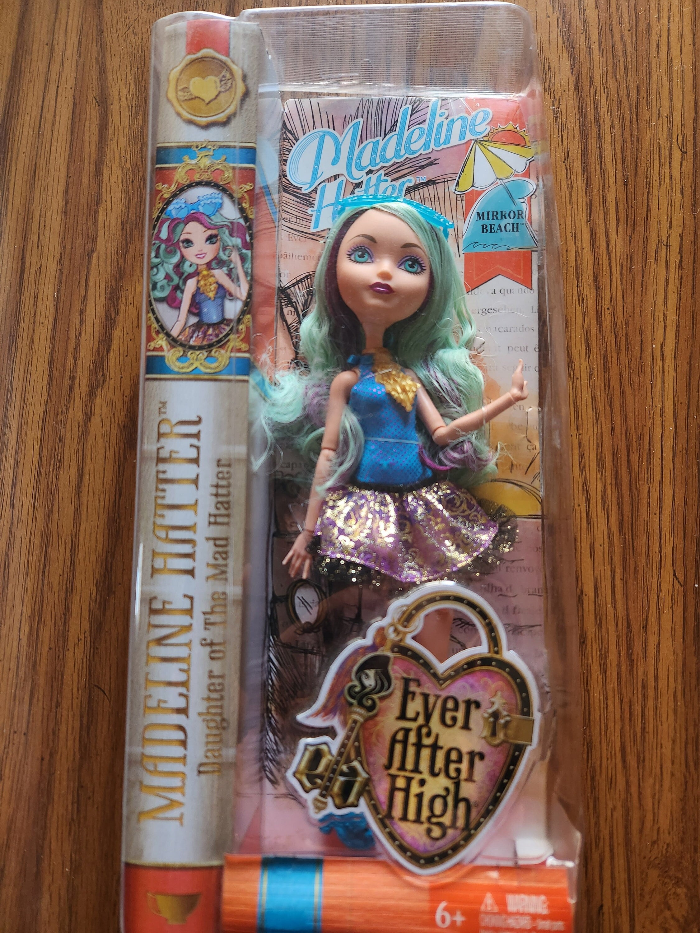 Ever After High ~ MADELINE HATTER (MIRROR BEACH) DOLL ~ MATTEL ~ Retired