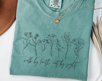 Chemise d'écriture pour femmes, chemise Walk by Faith, chemise chrétienne pour femme, t-shirts chrétiens, cadeau chrétien pour elle, chemise 2 Corinthiens 5: 7