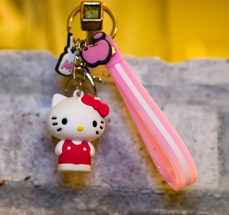 Hello Kitty Keychain My Melody Cinnamon Roll Charm Kuromi Sanrio