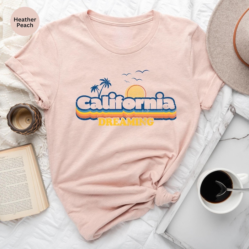 California Dreaming T-Shirt: Retro Style Tee, LA Local Gift Bild 1