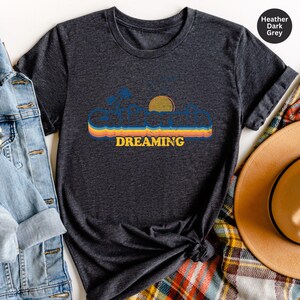 California Dreaming T-Shirt: Retro Style Tee, LA Local Gift Bild 8