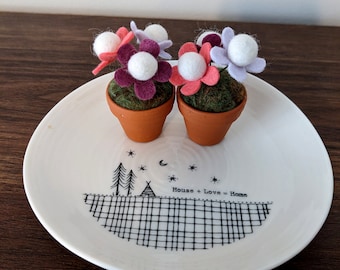 Mini Felt Daisy in Terracotta Pot, Valentine's Day Gift