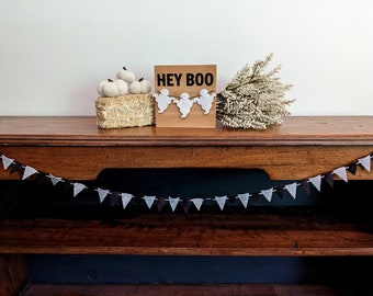 Hey Boo Cedar Wood Sign - Felt Ghosts Fall Decor