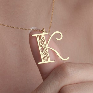 Collar con letras, collares para mujer, collar de oro, regalos para la abuela, collar personalizado, regalo de cumpleaños número 21 para ella, collar con monograma