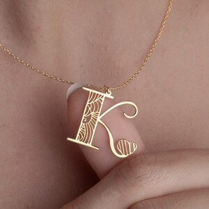 Colar de letras com coração, colar inicial minúsculo, colar delicado com nome, presente para namorada, colar de letras para mãe, colar de monograma