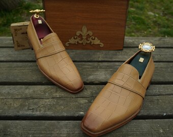 Light tan dress shoes 2025