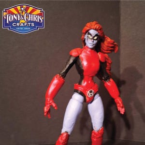 Antipathy - Lanterna Rossa - Action figure personalizzata per adulti con base in resina - Solo per esposizione