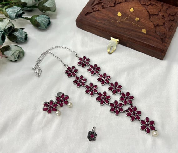 Conjunto de joyería india de plata alemana oxidada: collar y