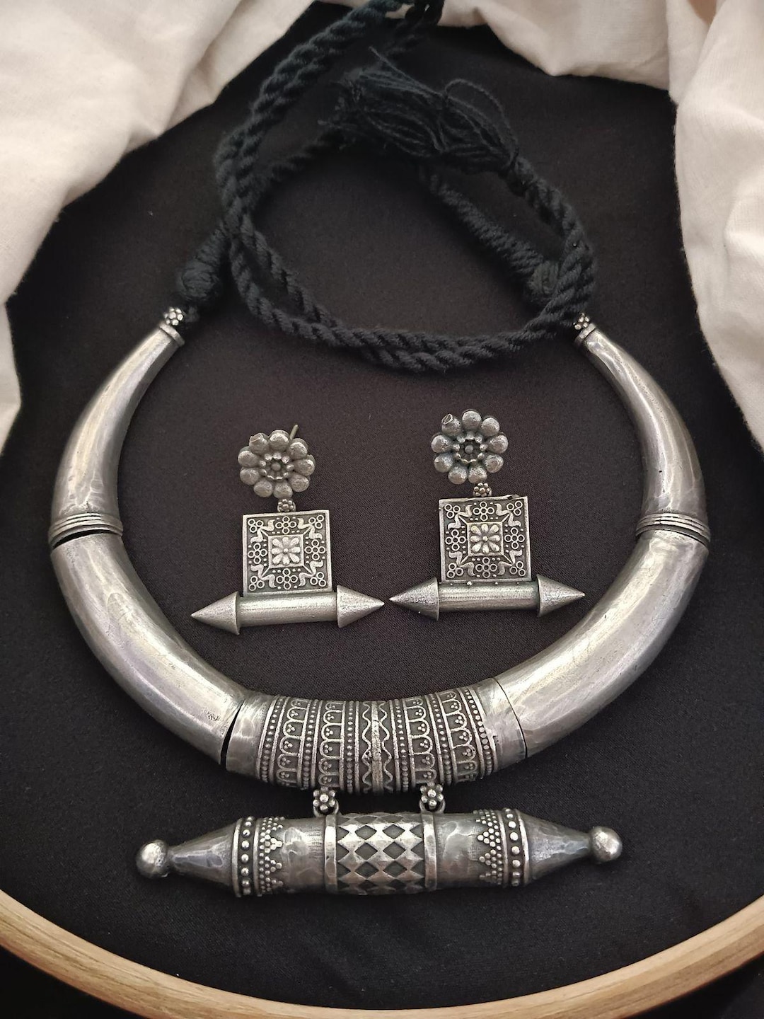Vintage Style Oxidized Hasuli Set: Tribal Indian Jewelry With