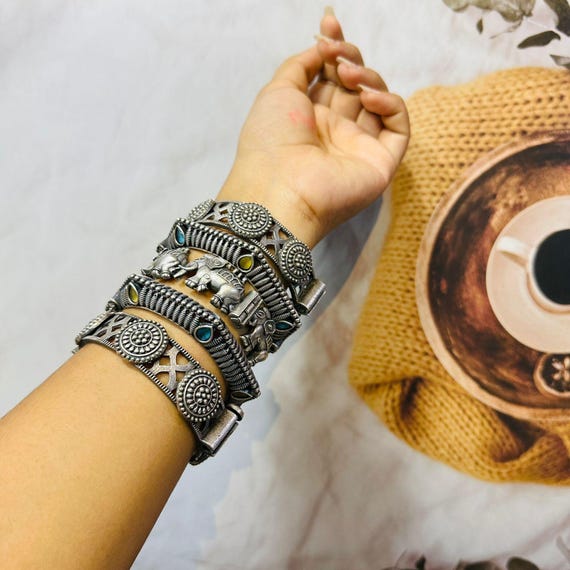 Brazalete de piedras preciosas de imitación de plata, hecho a mano