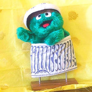 Vintage Applause 12&quot; 1988 Sesame Street Oscar The Grouch Trashcan Puppet