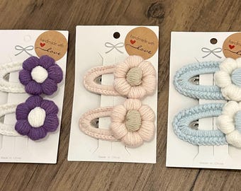 Gehäkelte Blumen-Haarspangen (2er Set) - Pink, Lila oder Blau | Handgemachter Blumen Haarschmuck für Mädchen