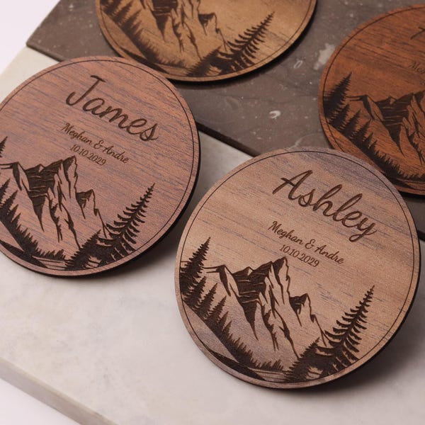 Posavasos personalizados para invitados, decoración rústica de mesa con temática de montaña para bodas, detalles de boda naturales personalizados, decoración de mesa.