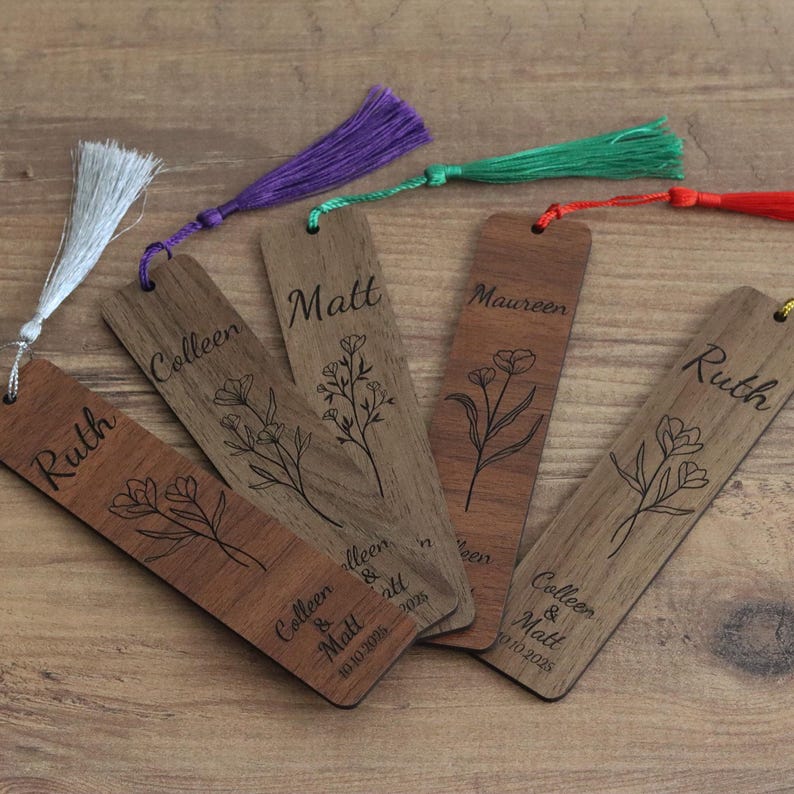 Custom Rustic Place Card Bookmarks for Guests, Wooden Wedding Favors - Etsy