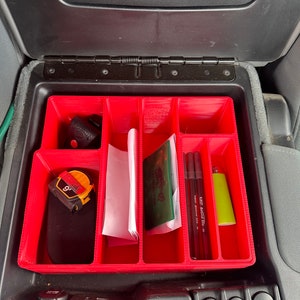 2014 RAM Center Console Caddy 3D Model by CUBEᴰ