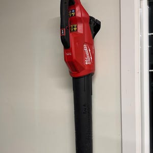Wall Mount for Milwaukee Fuel M18 Blower