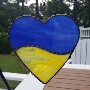 Ukraine Heart suncatcher/50% Donation to WORLD FOOD PROGRAMME