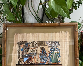 Pintura egipcia sobre papiro "Tutankamón cazando aves", marco de madera vintage, pintada a mano.