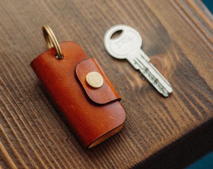 Leather Key Organizer, Handmade Full Grain Keychain, Brass Snap