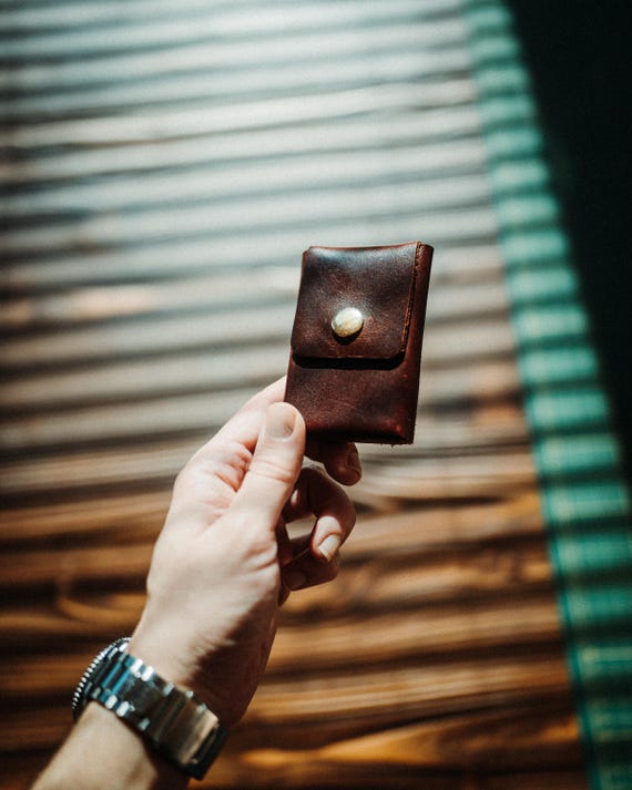 World’s Most Minimalist Wallet – Glossy Snap Edition, Handmade Leather Card Holder