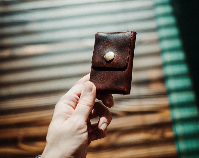 World’s Most Minimalist Wallet – Glossy Snap Edition, Handmade Leather Card Holder