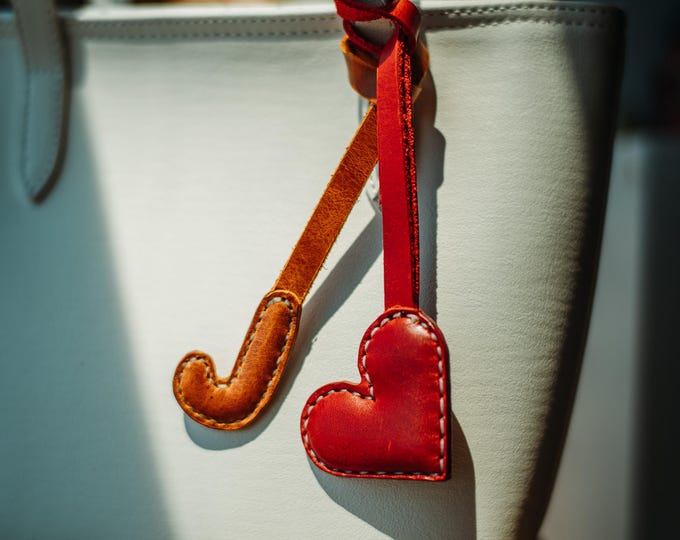 Glossy Leather Monogram Charm – Handmade Personalized Letter Keychain, Purse Accessory