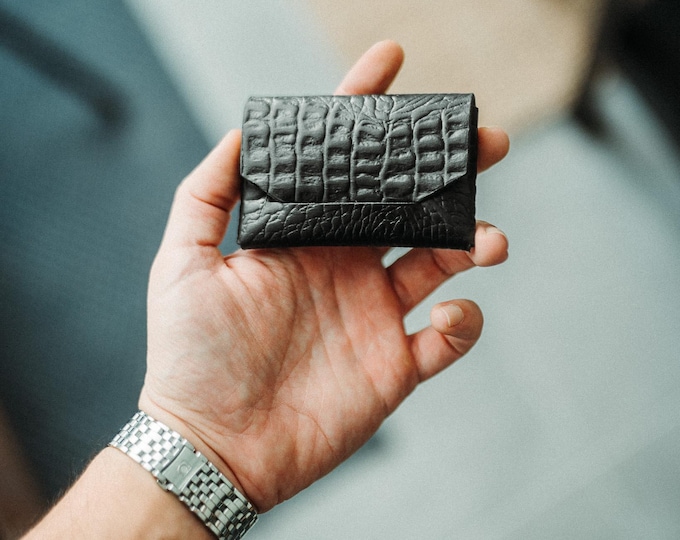 Glossy Slim Leather Card Holder – Minimalist Handmade Wallet, Compact Gift
