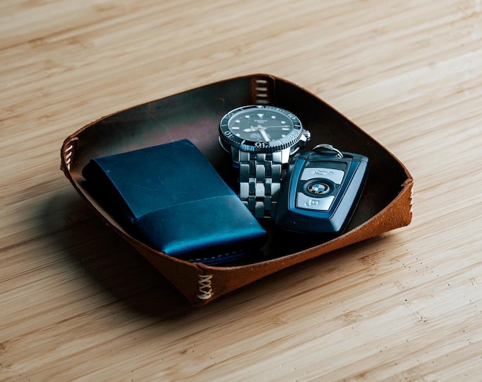 Handmade Leather Desk Organizer – Catch-All Valet Tray, Office & EDC Gift