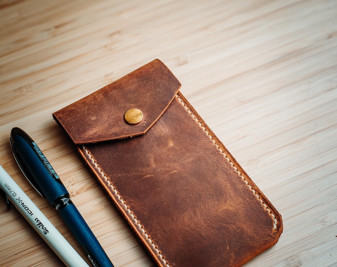 Handmade Leather Pen Case – Classic Pencil Pouch, Durable Everyday Carry