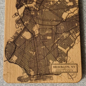 Tabla de cortar para charcutería con mapa de Brooklyn fabricada en Flatbush, ciudad de Nueva York, NYC