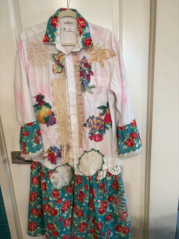 Duster shirt, shabby chic, long sleeve with appliqués, doilies