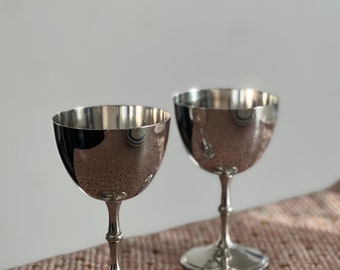 vintage années 1960 British Primrose Silver Wine Goblets E.P Brass-2pc en très bon état