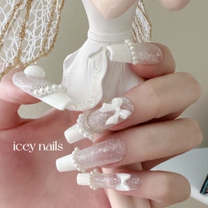 Valentine Series Blingbling Pearl Chain White Bridal Press On Nails|icey Handmade Luxury Fake Nails|Wedding Gift|Bowknot French Nails|