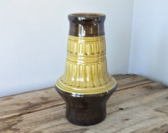60-tals västtysk keramik stengodsvas, olivgrön och brun glasyr - Vintage mitten av århundradet vas form 1032/15 - 15 cm
