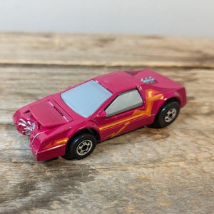 RARE 1983 Hot Wheels CRACK-UPS Smash Mobile Magenta/red Bw Hong