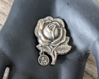 G. FROSI Milano Italien Religiös rosmetallbrosch - Vintage mörk rosblommabroschnål