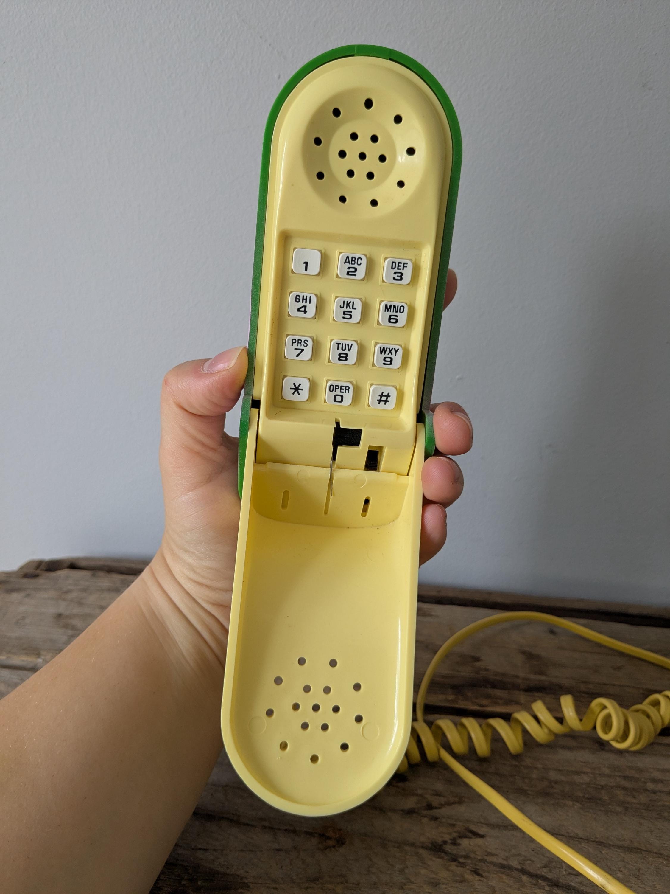 RARE** 80s Crusader Frog Flip-phone, Novelty Phones, TESTED