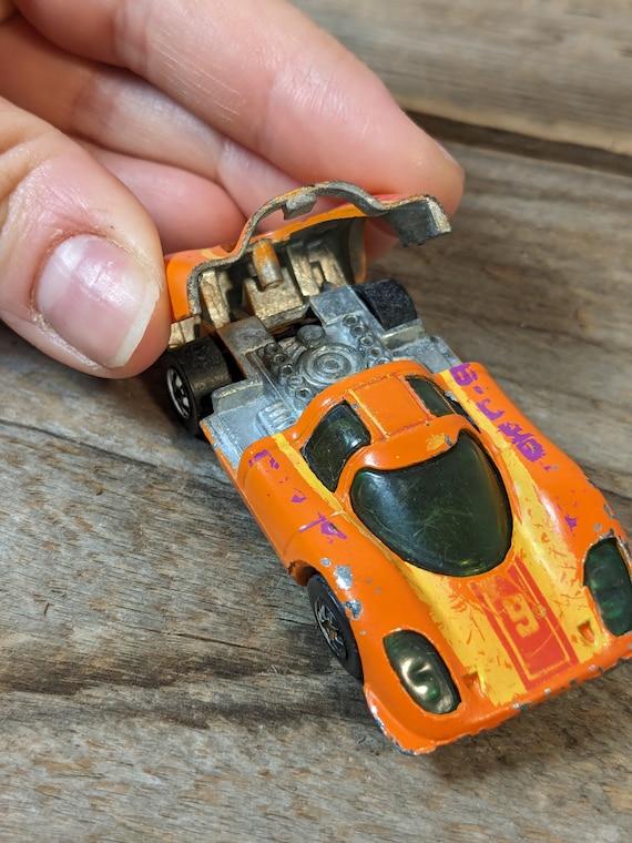 1969 Hot Wheels PORSCHE P-917 Orange With Purple Stripes