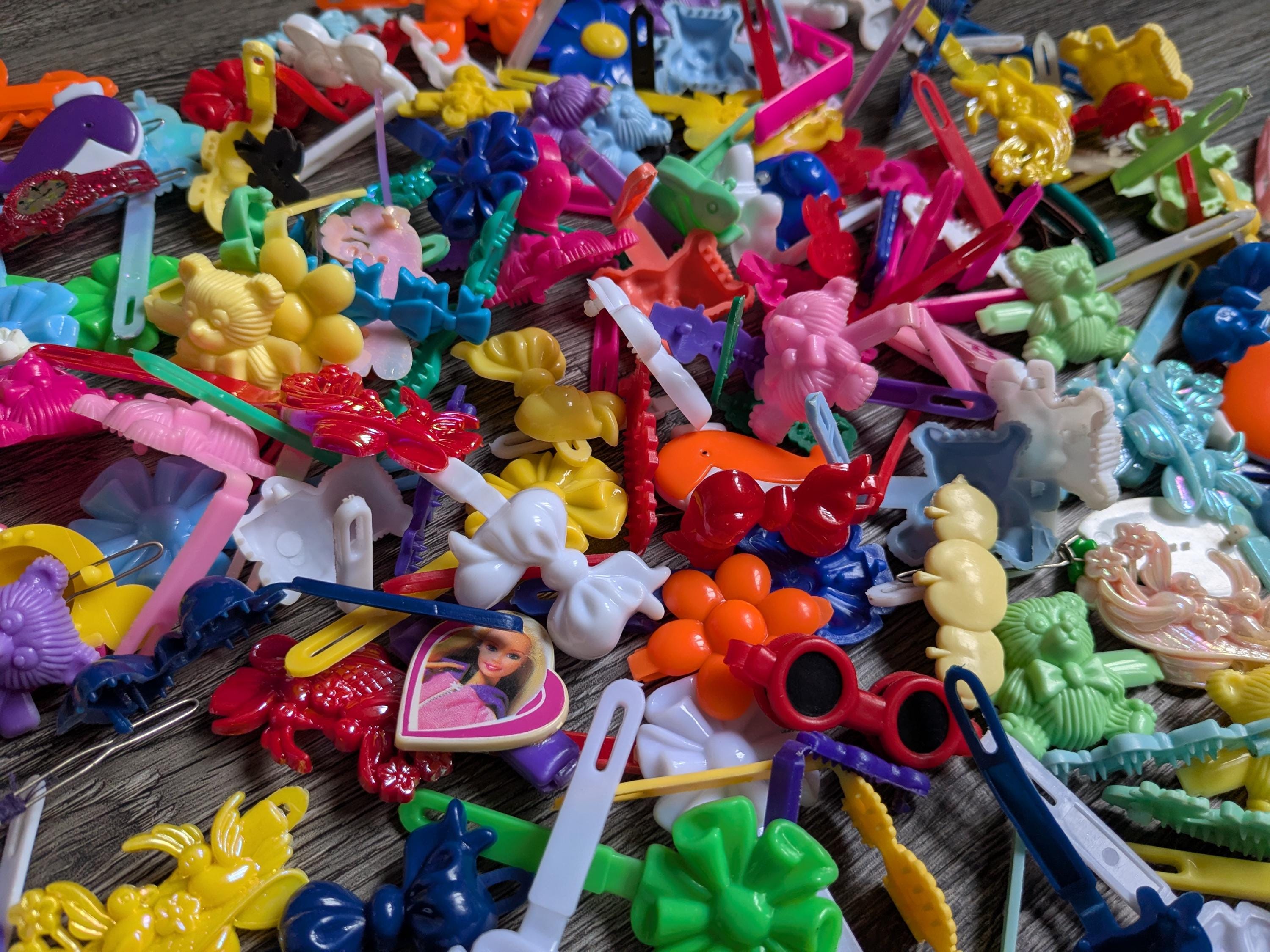 90年代ヴィンテージのプラスチックスナップヘアクリップ、ミステリー