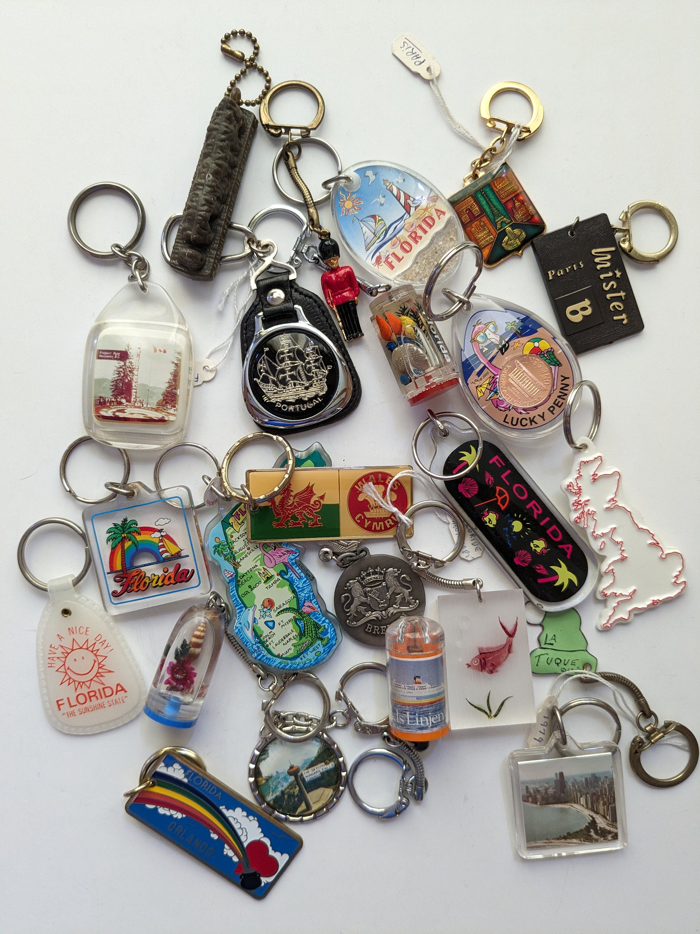 AROUND THE WORLD Part3 Keychain Galore Vintage 70 s to 90 s Florida Portugal and Much More Keyring Collection Please Read Description Etsy UK