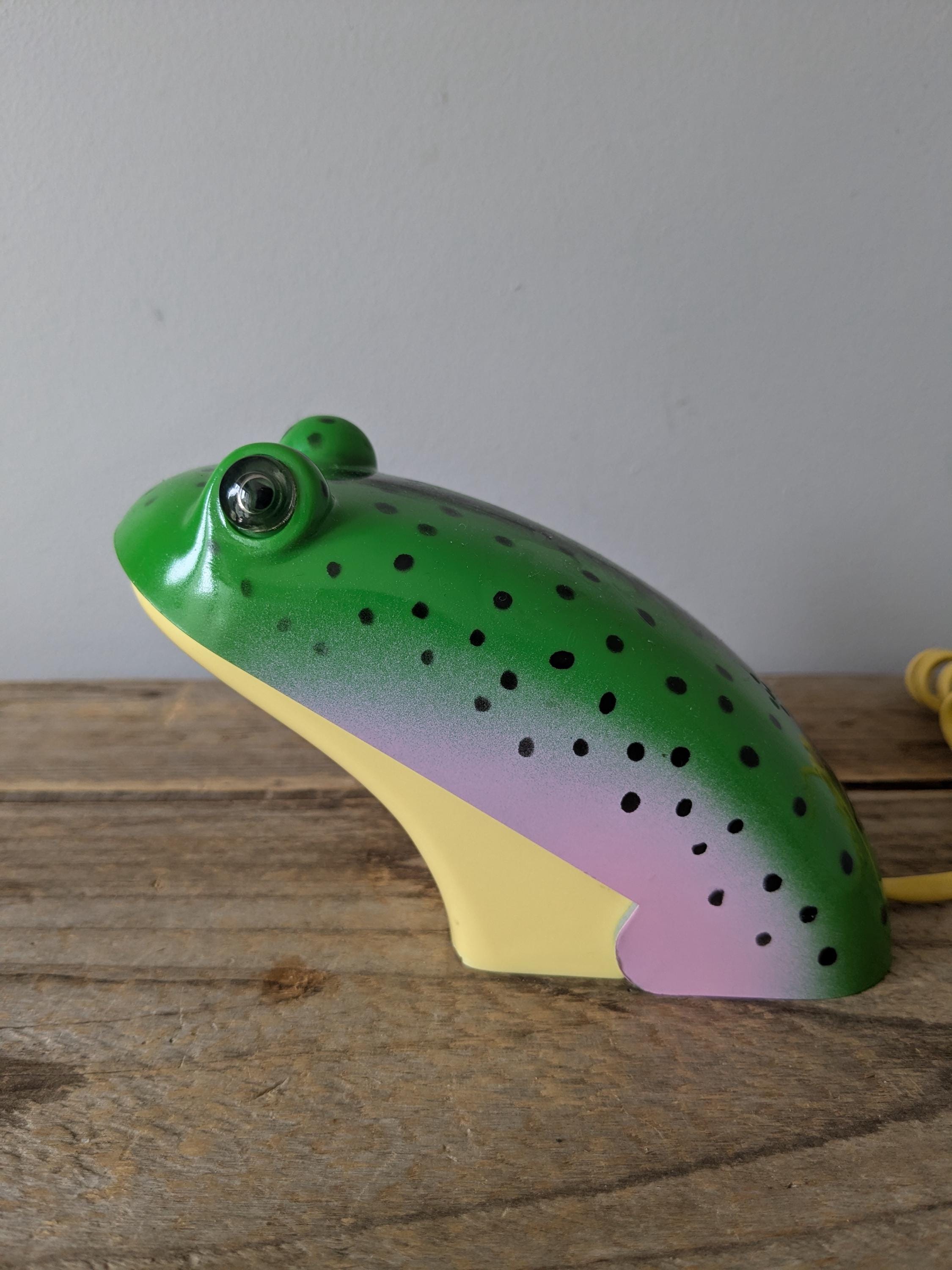 RARE** 80s Crusader Frog Flip-phone, Novelty Phones, TESTED