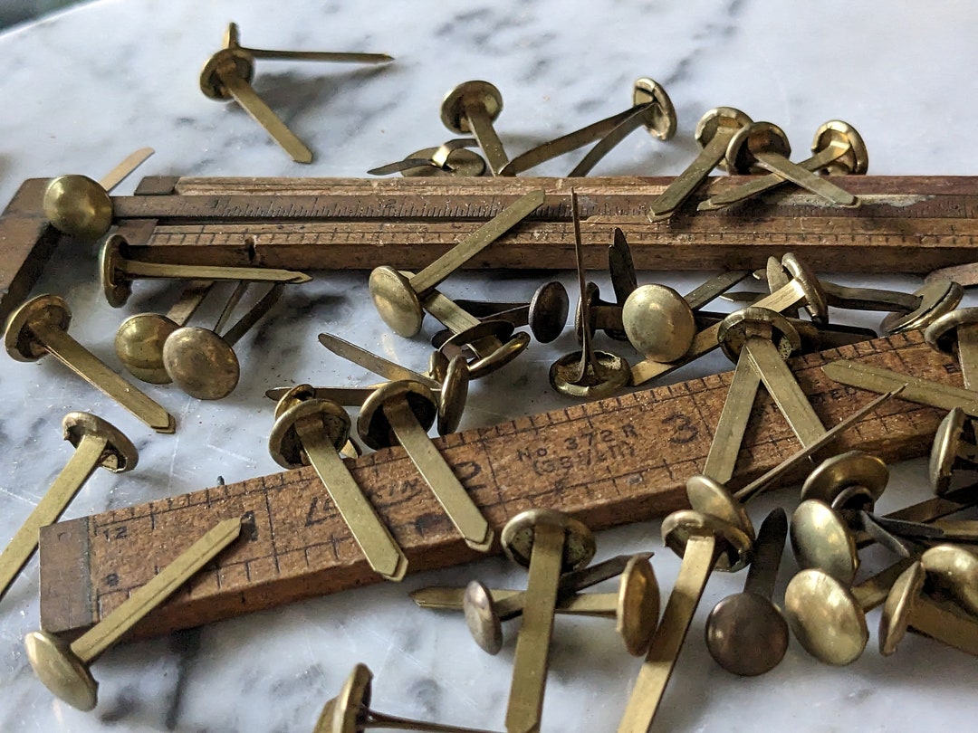 Vintage BRASS PAPER FASTENERS 1'', Box of 100, ''bildemup'', Antique