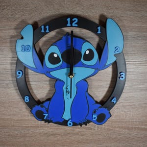 3D Printed Stitch Wall Clock – Fun Handmade PLA Design with Quartz Movement