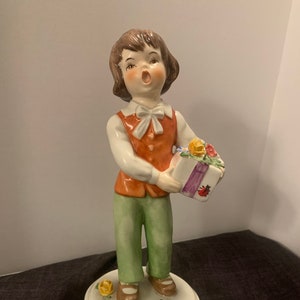 1975 Goebel Lore Porcelain Figurine: Limited Edition #504