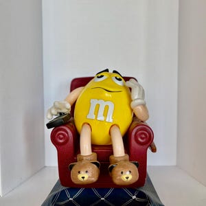 Limited Edition M&M&#39;s La-Z-Boy Candy Dispenser Collectible