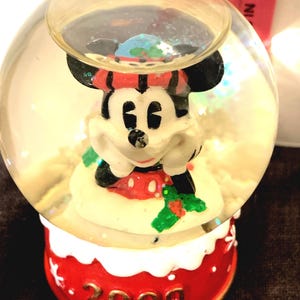 Disney Mickey Mouse 2009  Christmas mini snowglobe