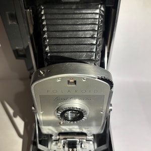 Vintage Polaroid Land Camera Model 150 | Classic 1950s Instant Camera | Retro Photography Collector’s Item