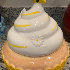 ceramic honeybee canister cookie Jar